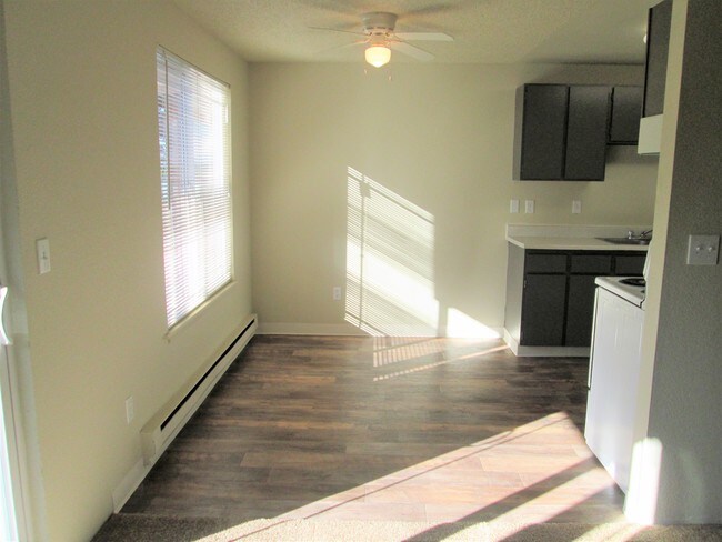 Warner Park Apartments Tacoma Wa Beautiful New Kitchen Flooring Warner Park