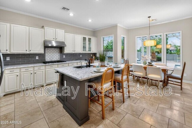 Foto del edificio - 527 E Tonto Dr