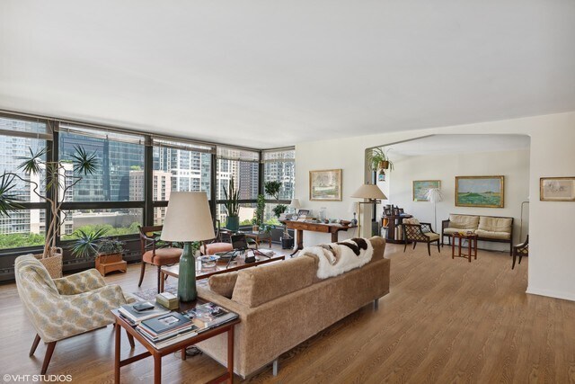 Foto del edificio - 360 E Randolph St