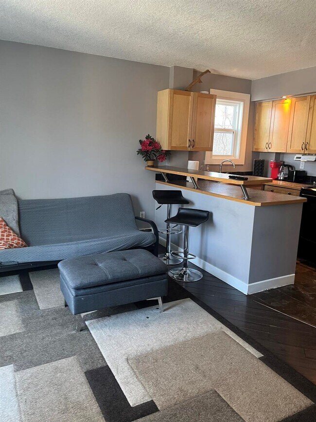 Photo du bâtiment - 1 Bed 1 Bath Unit in Calgary, AB