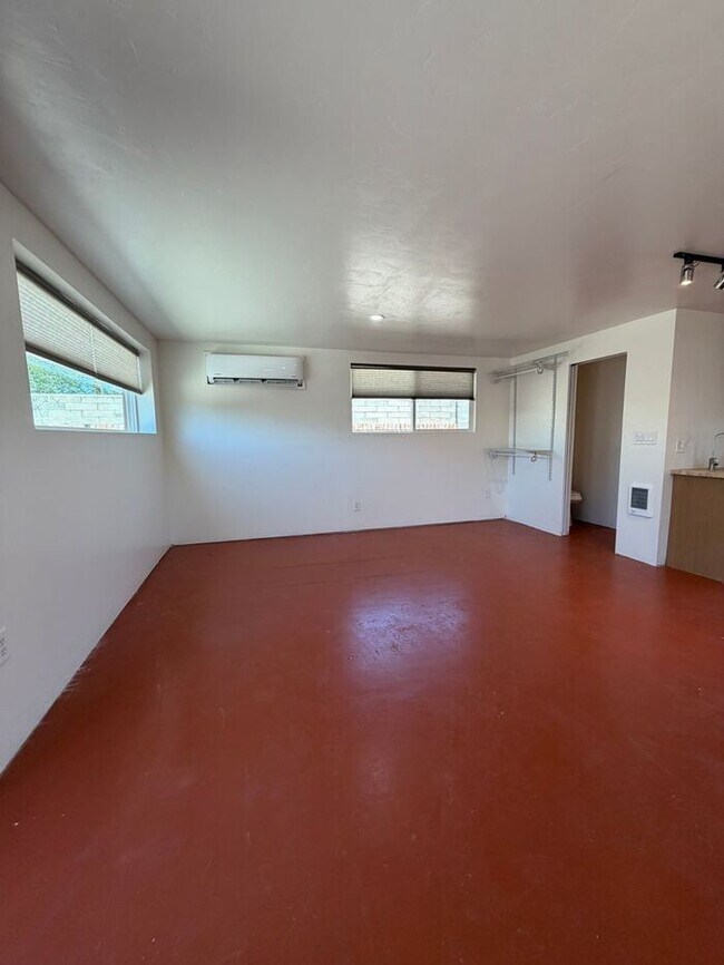 Foto del edificio - Charming Casita House with Private Outdoor Space! Close to U of A!