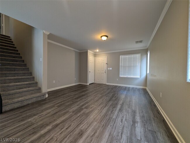 Foto del edificio - 10308 Faustine Ave