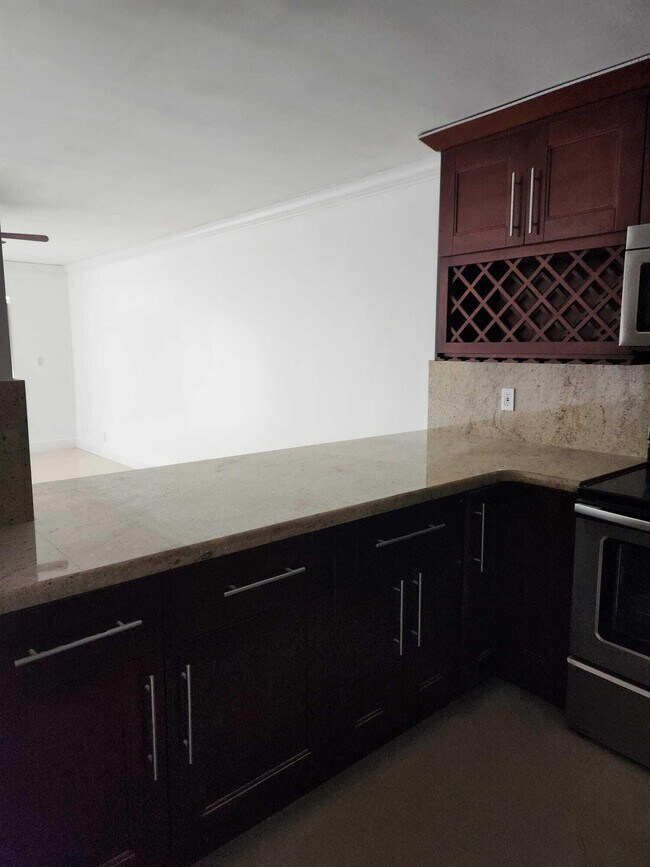 Foto del edificio - 9355 SW 8th St