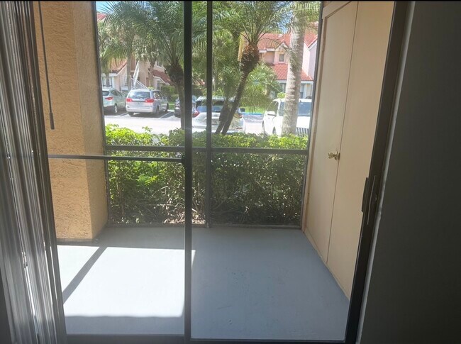 Foto del edificio - 15560 SW 104th Ter