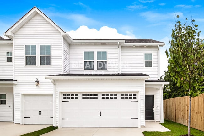 Building Photo - 1020 Wildflower Dr