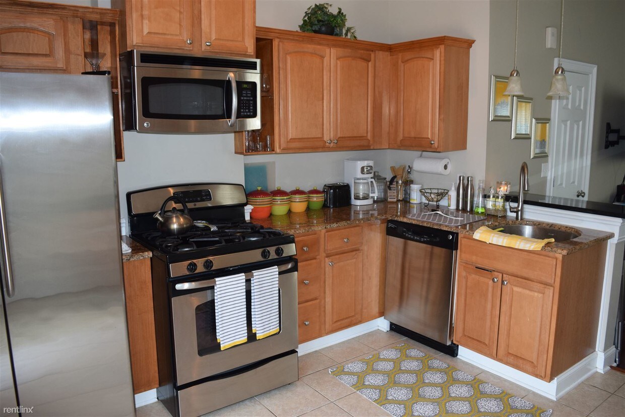 Foto principal - 85 Linden Pl