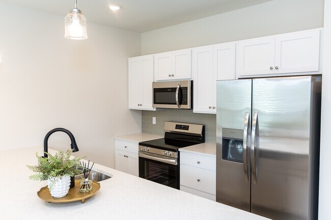 BPP - Magnolia Model Home-Web-0011 (27).jpg - Sweetwater Point Cottages