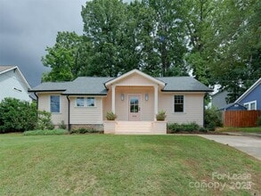 Building Photo - 508 Seldon Dr