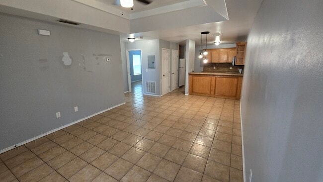 Building Photo - 1319 Nesmith St