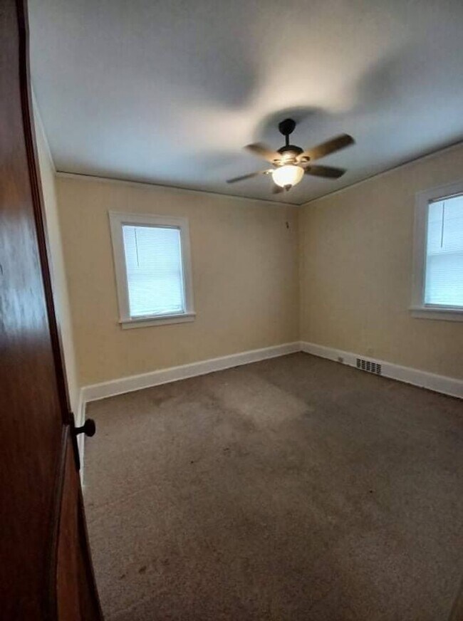 Foto del edificio - 1229-1231 Benton St