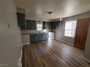 Building Photo - 4287 E 162nd St