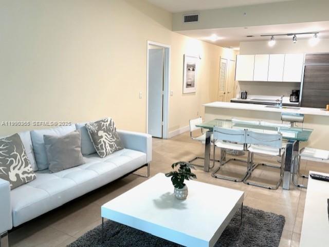 Building Photo - 1100 S Miami Ave