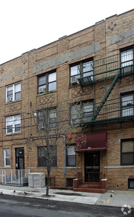 Foto del edificio - 6024 Fillmore Pl