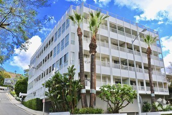 Foto principal - 1400 N Sweetzer Ave