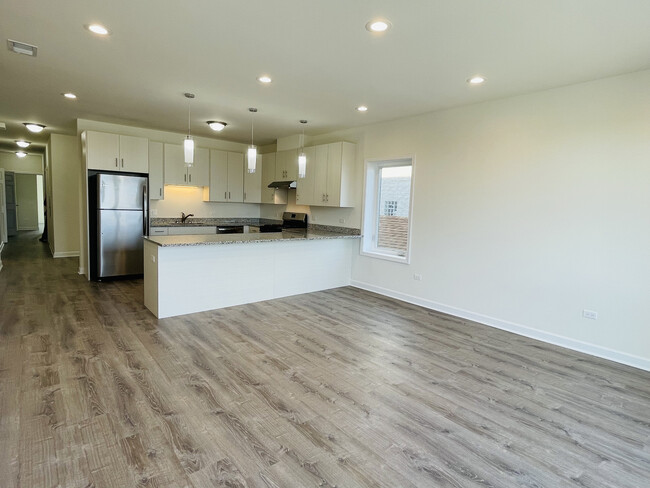 MODERN KITCHEN - 3220 S Ashland Ave