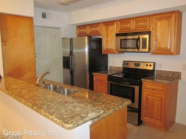 Building Photo - 2070 Arbour Walk Cir