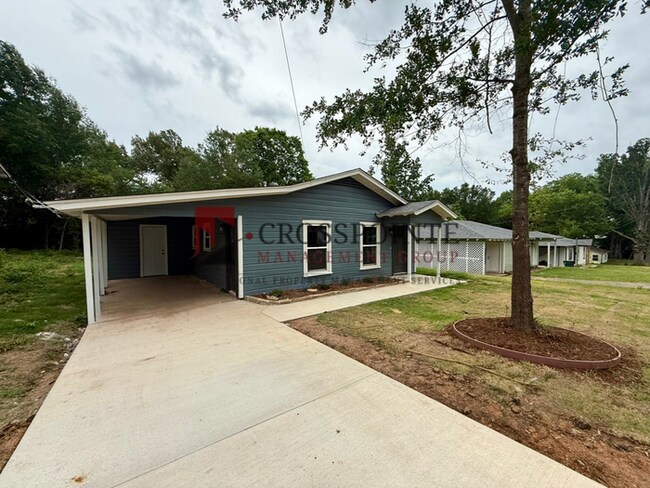 Foto del edificio - Newly Renovated 3 Bedroom 1 Bathroom Home!