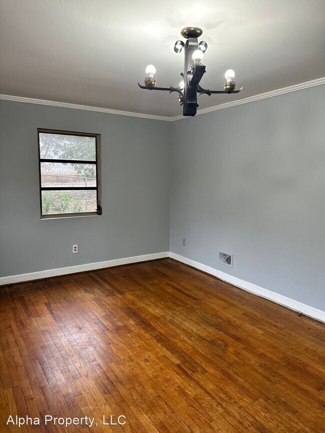 Building Photo - 3 br, 1 bath House - 9 Addie Court