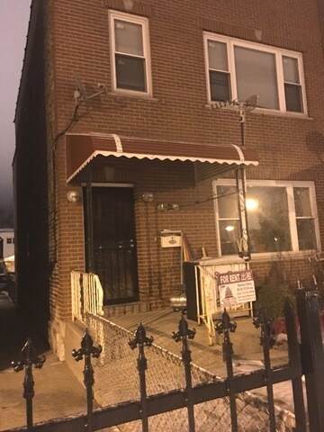 Primary Photo - 3029 S Normal Ave