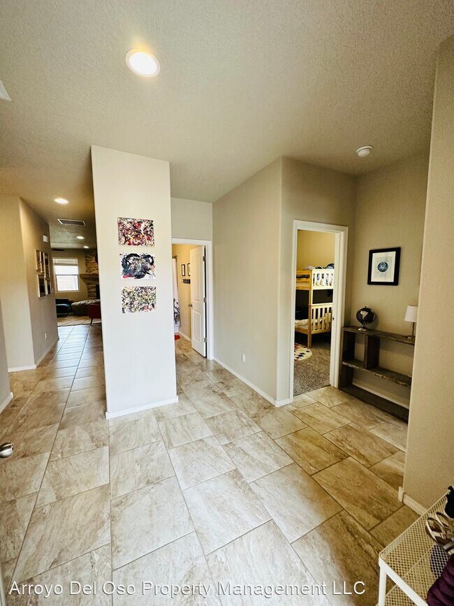 Foto del edificio - 4 br, 2 bath House - 2019 Silver Dollar SE