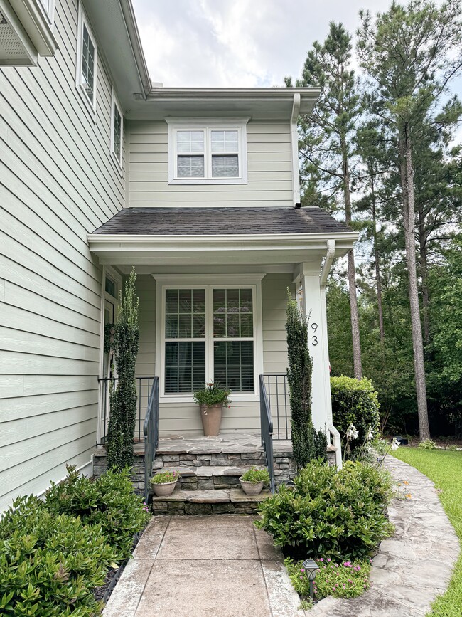 Building Photo - 93 Falconridge Dr