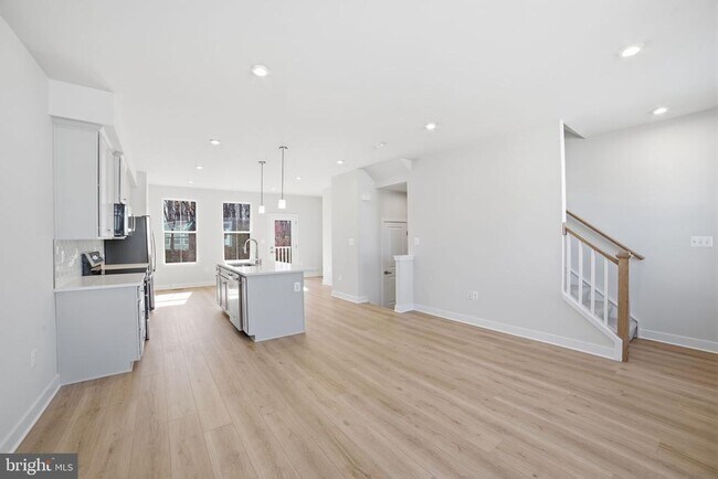 Foto del edificio - 6920 Braxton Spgs Wy