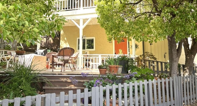 Front of House - 1340 Hospital Rd