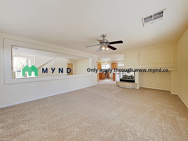 Foto del edificio - 4 br, 3 bath House - 10892 Carberry Hill St