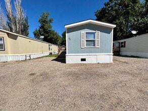 Building Photo - 1015 27th St SE