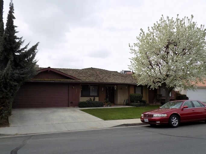 Primary Photo - 7617 Quailwood Dr