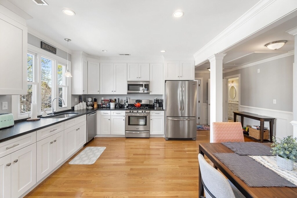 Primary Photo - 29 Albano St