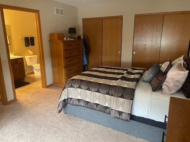 Foto del edificio - 5571 Osborn Dr
