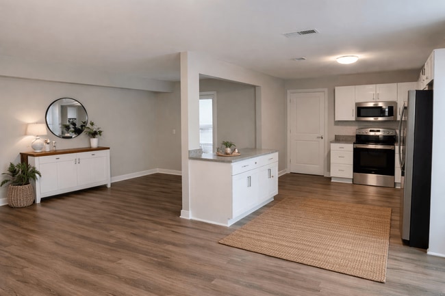 Building Photo - River Ridge