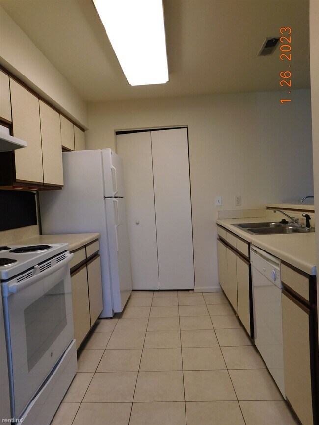 Foto del edificio - 2 br, 2 bath Condo - 722 Lesner Ave Apt 207