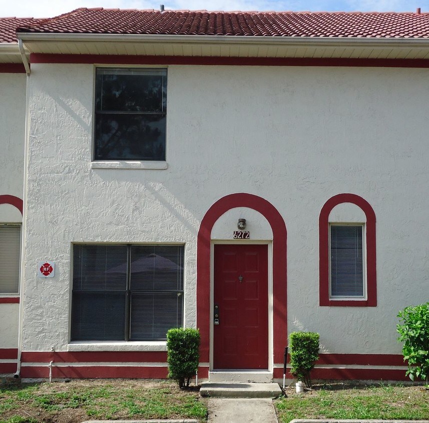 6272 Yorktown Dr, Orlando, FL 32807 Condo for Rent in Orlando, FL