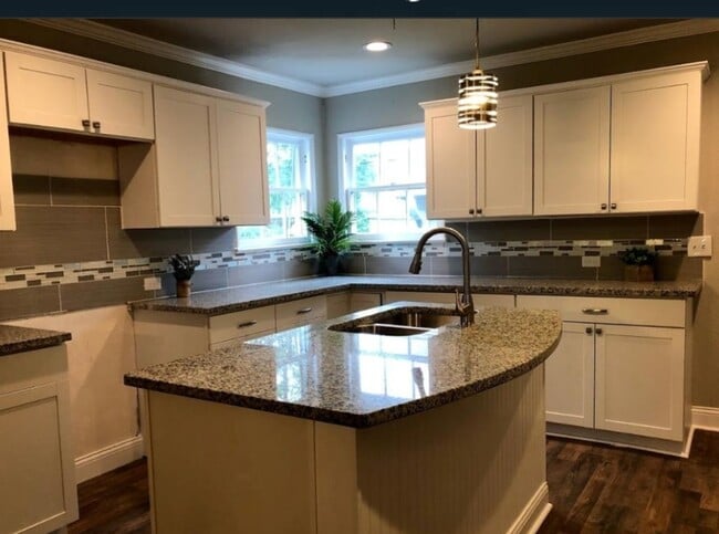 Building Photo - 7635 Camwood St