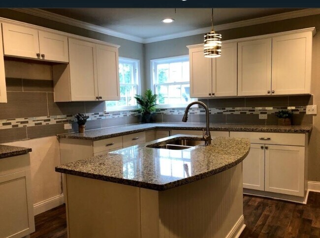 Foto del edificio - 7635 Camwood St