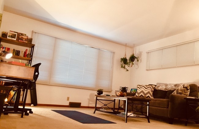 Living Room - 1525 F St