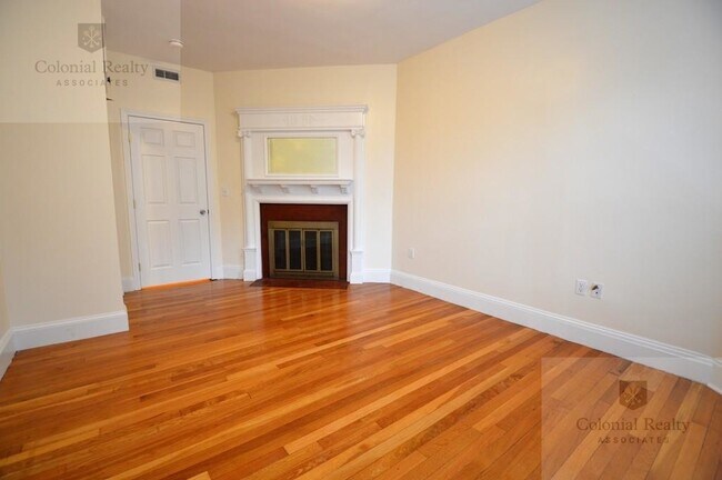 Building Photo - 187 Winthrop Rd