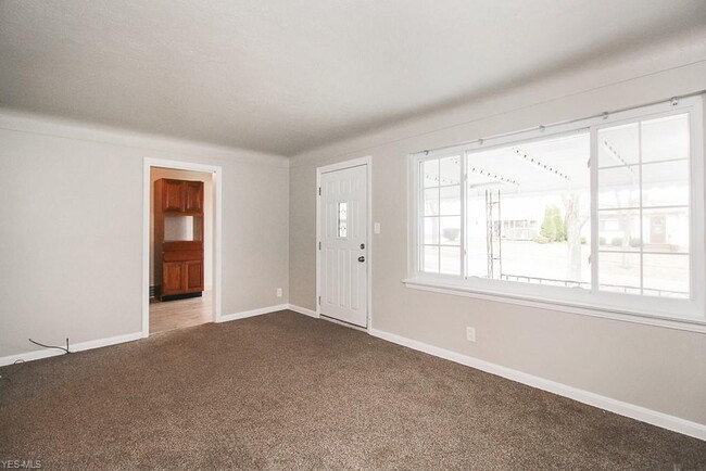 Building Photo - 15712 Fernway Dr