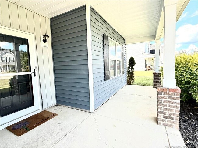 Building Photo - 220 Shepard Dr