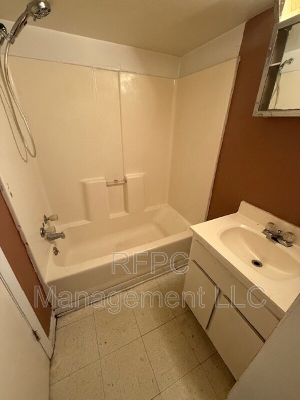 Foto del edificio - 1421 Augusta St