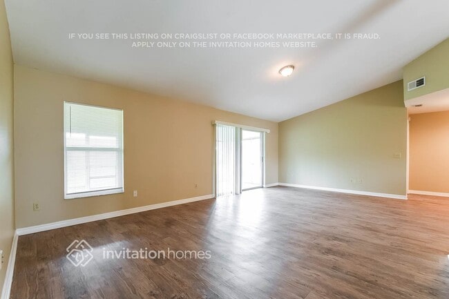 Building Photo - 2800 W Covington Dr