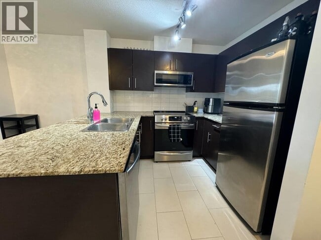 Photo du bâtiment - 11667 Haney Byp