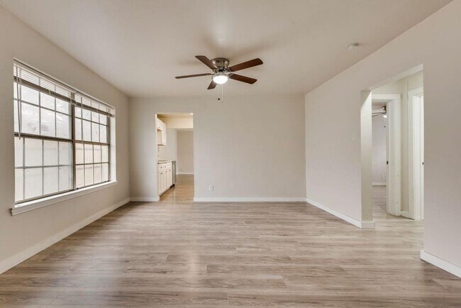Building Photo - 3305 Avenue L