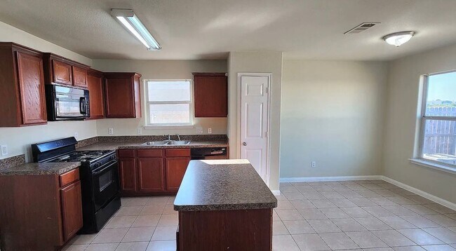 Foto del edificio - 712 Lazy Crest Dr