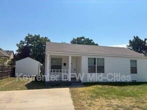 Building Photo - 514 Larry Dr