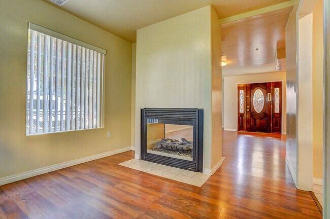 Foto del edificio - 3105 Walton Ave