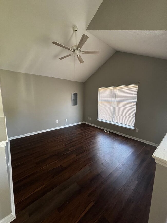 Photo - ASK ABOUT OUR MOVE IN SPECIAL! SECTION 8 F... House