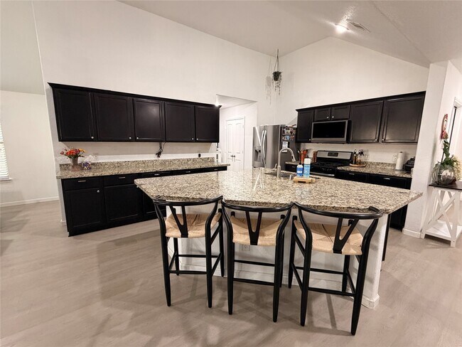 Foto del edificio - 21106 Kirkland Woods Dr